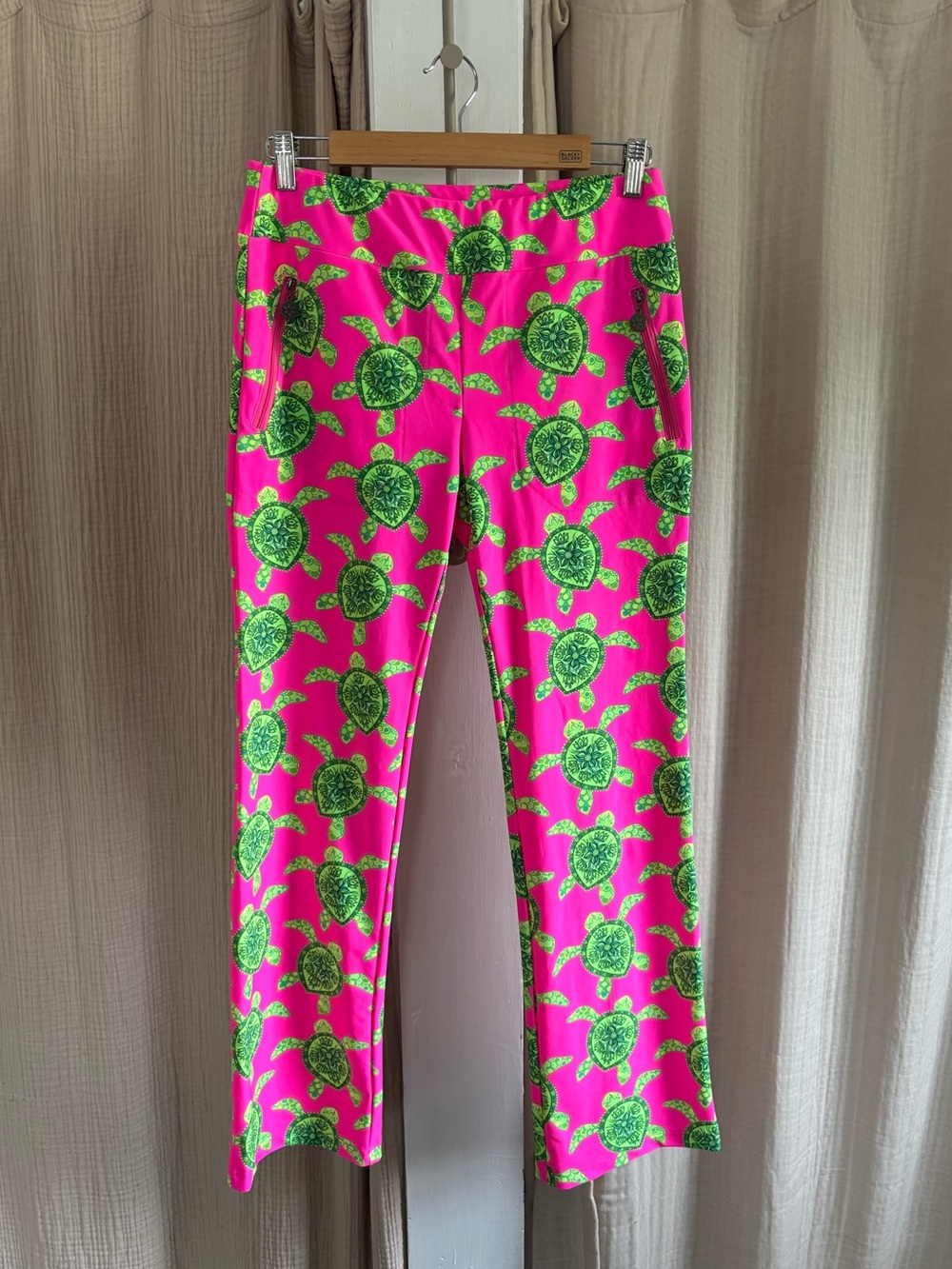 Like new Tzu Tzu Tortuga Pants- Small